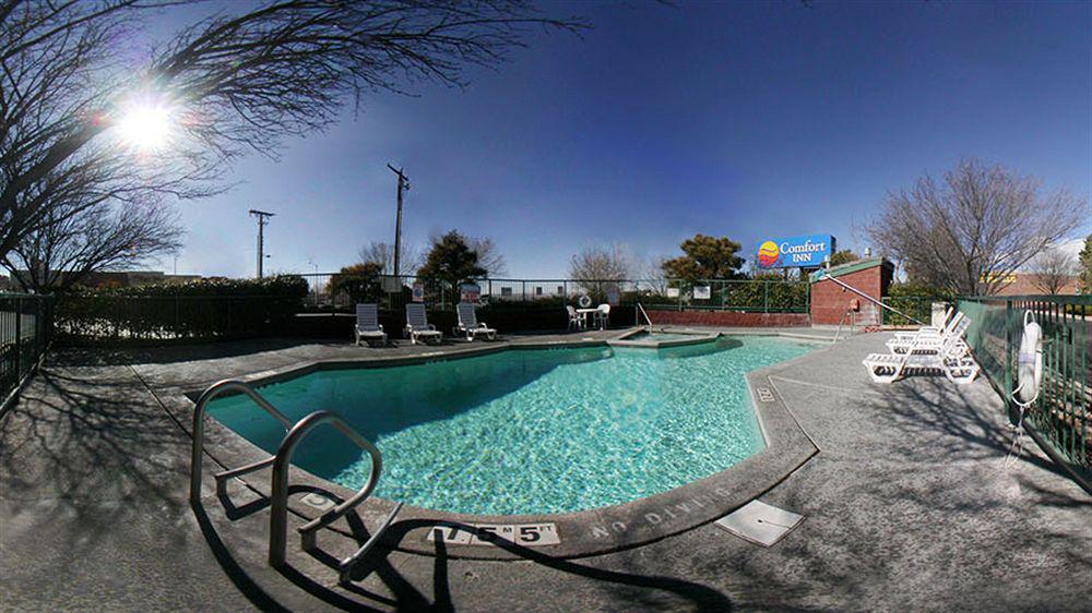 Hotel Ramada By Wyndham Airport